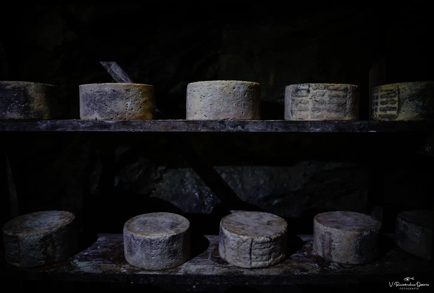 queso azul TOZUDO Vallelongo madurado en mina El Bierzo